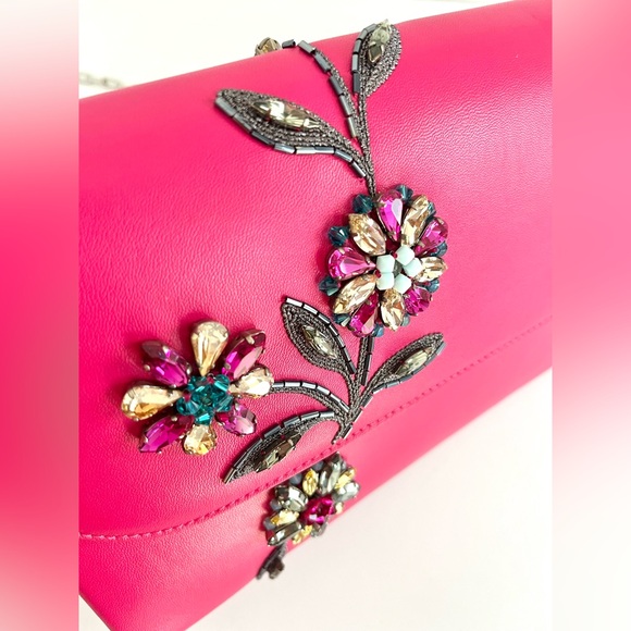 •••SOLD•••$6000 Auth Christian Dior Vif Runway Embellished Leather Chain Bag - Picture 9 of 17